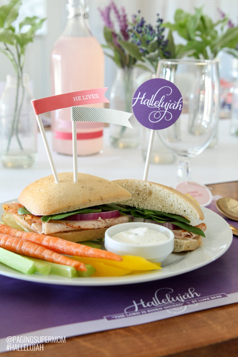 #hallelujah Easter Decor Printables from Paging Supermom. FREE download! Perfect for your home or Church lesson/activity!